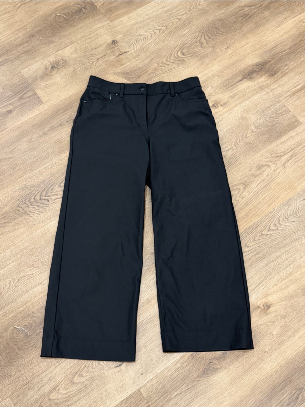 Lululemon Women’s Wide Leg Black Dress Pants (no size tag)